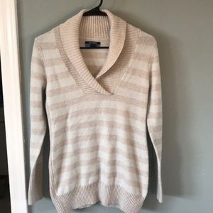Maternity sweater